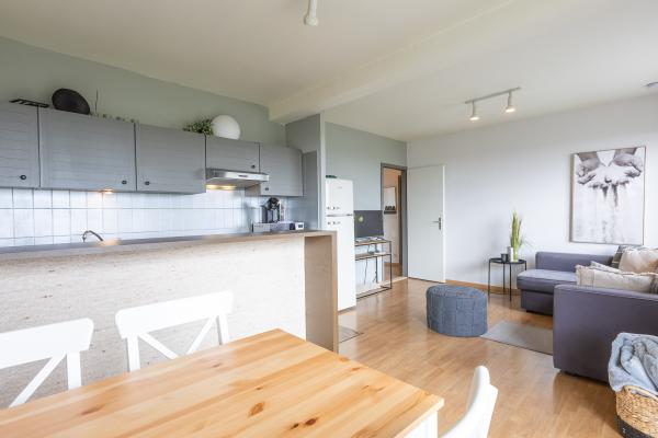 Licht appartement op de 8e verdieping met zonnig terras vlak bij zee - thumbnail 3