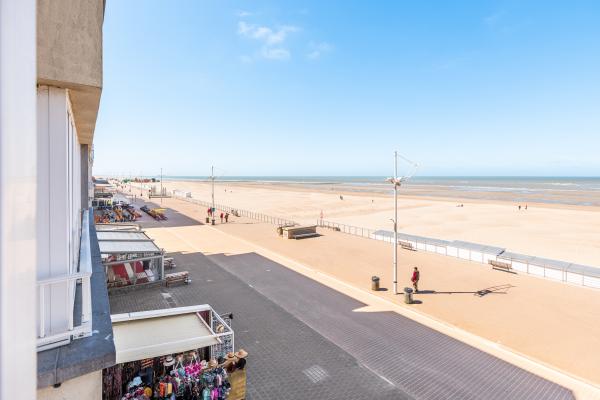 Appartement op zeedijk Koksijde met zeezicht, strand op 10 meter - thumbnail 4