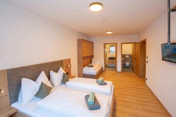 Appartement direct aan de piste met buitensauna in Hinterglemm - thumbnail 4