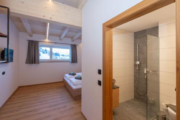 Ski-Inn appartement met buitensauna direct aan de piste in Hinterglemm - thumbnail 4