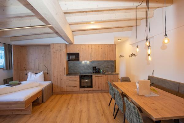 Ski-Inn appartement met buitensauna direct aan de piste in Hinterglemm - thumbnail 2