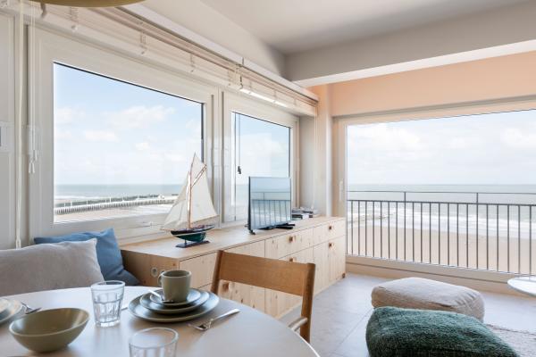 4-persoons hoekappartement met luxe zeezicht in Blankenberge - thumbnail 1
