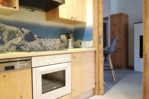 Vrijstaand chalet met sauna aan de bosrand bij Hermagor - thumbnail 3