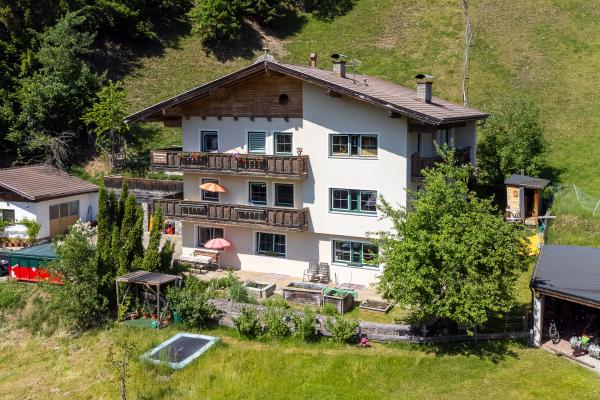 Knus appartement met balkon en bergzicht op 200m van de skilift - thumbnail 1