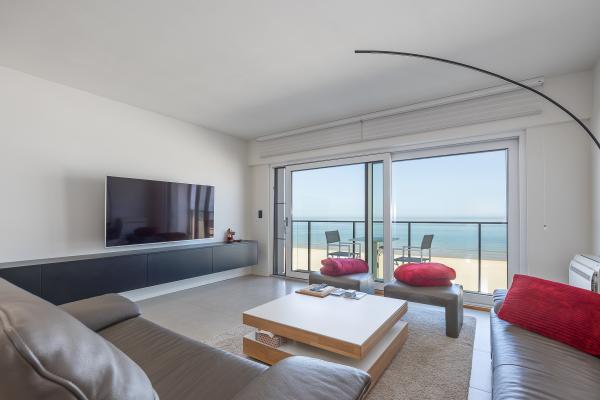 Licht appartement met 2 terrassen en weids uitzicht op zee in Middelkerke - thumbnail 1