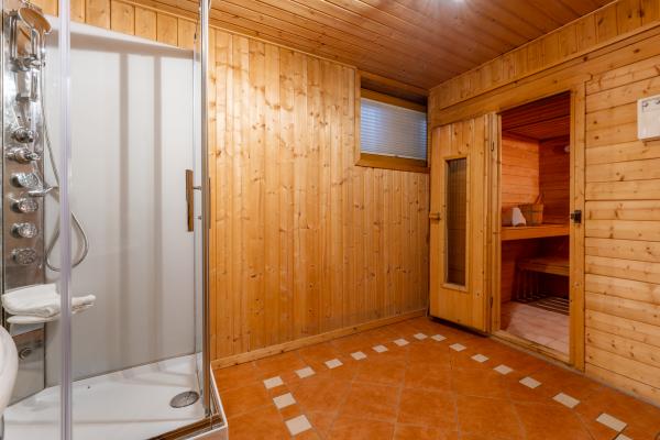 Vrijstaand Alpenchalet voor 19 personen met sauna, tuin en directe piste-toegang - thumbnail 5