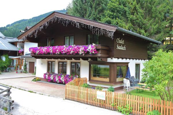 Vrijstaand Alpenchalet voor 19 personen met sauna, tuin en directe piste-toegang - thumbnail 1