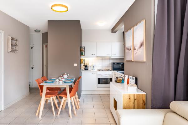 Op 300 m van zee: 4-persoonsappartement in hartje Koksijde - thumbnail 4