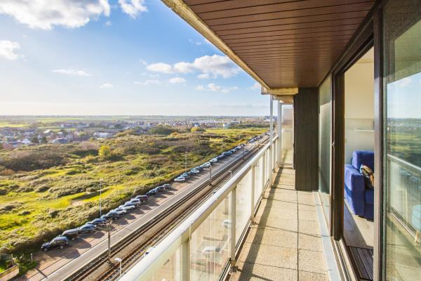 Landhuis in het centrum van Middelkerke met panoramisch uitzicht (2p, 25m²) - thumbnail 1