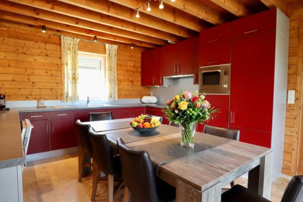 Vrijstaande villa met grote tuin voor 6 personen in Durbuy - thumbnail 4