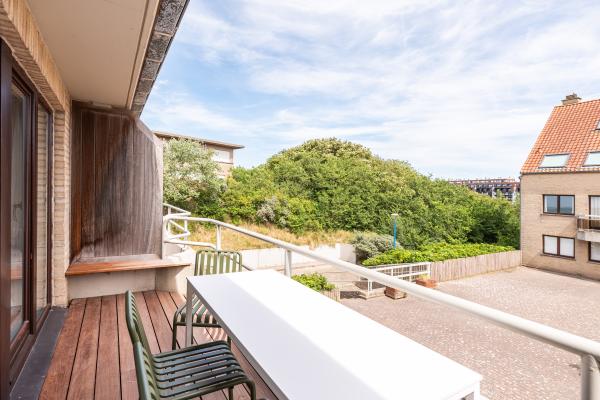 4-persoons appartement met duinzicht en garage in Sint-Idesbald - thumbnail 4