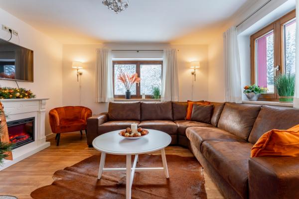 Luxe chalet voor 20 personen met sauna, direct aan de piste in Saalbach - thumbnail 2