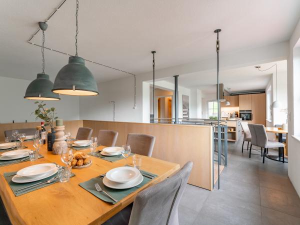 Villa photo 5