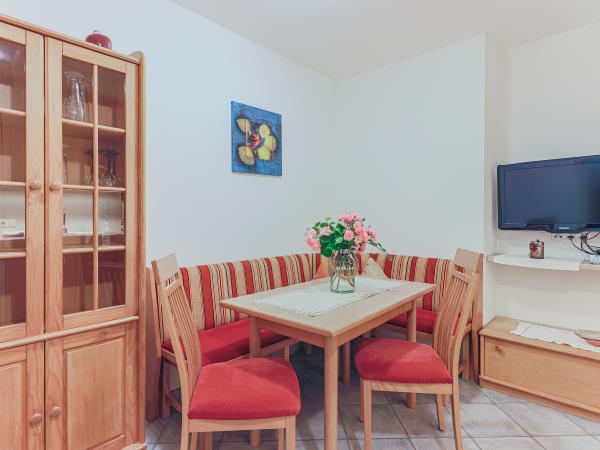 Villa photo 3