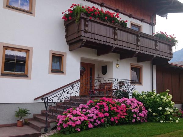 Villa photo 2