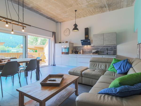 Villa photo 2