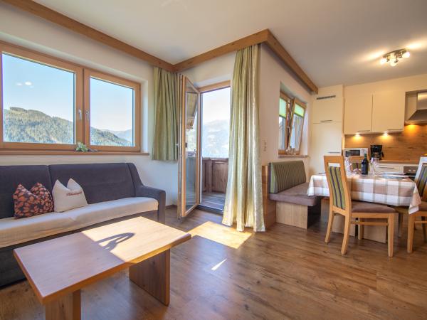 Villa photo 2