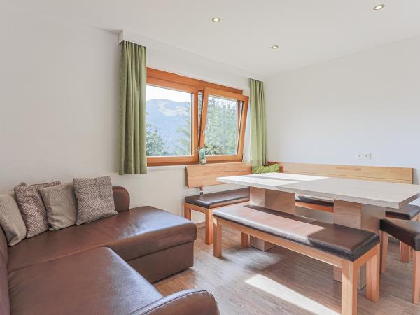 Villa photo 2