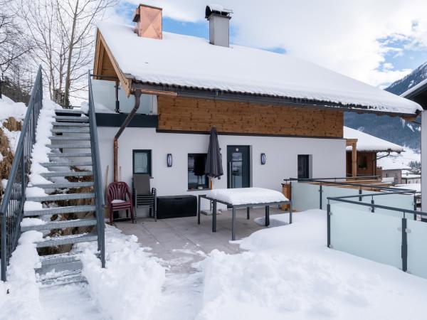 Villa photo 2