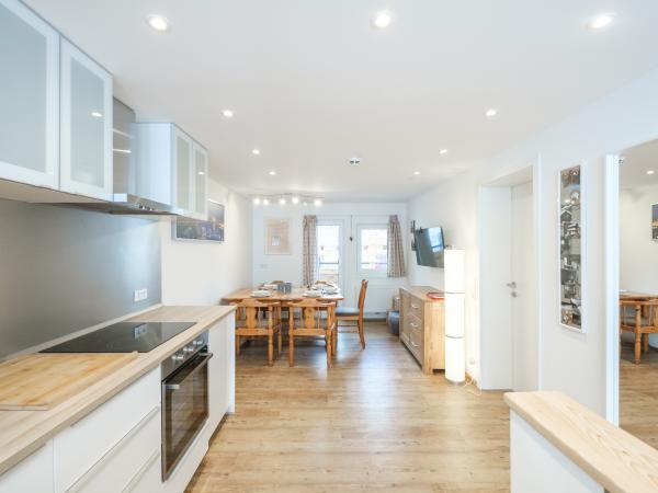 Villa photo 3