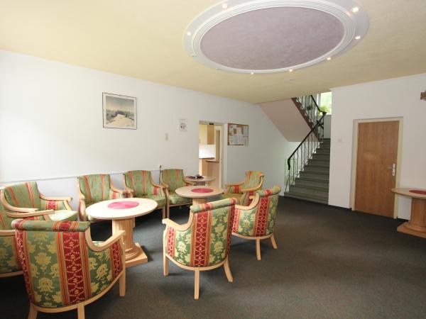 Villa photo 2