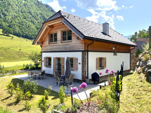 Villa photo 2