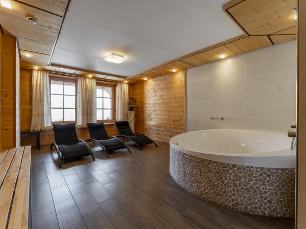 Villa photo 2