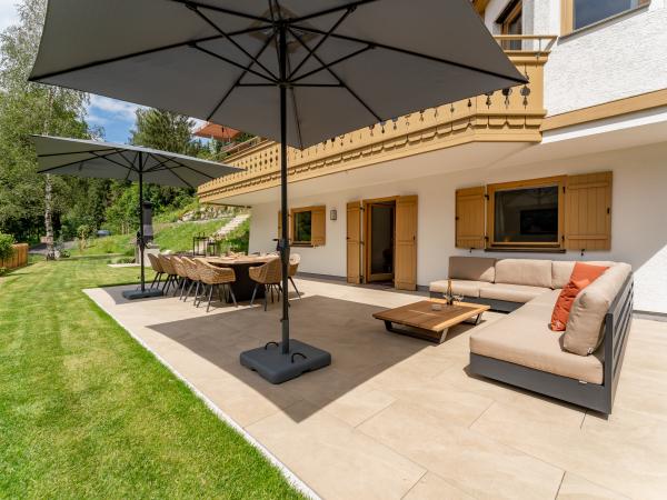 Villa photo 2