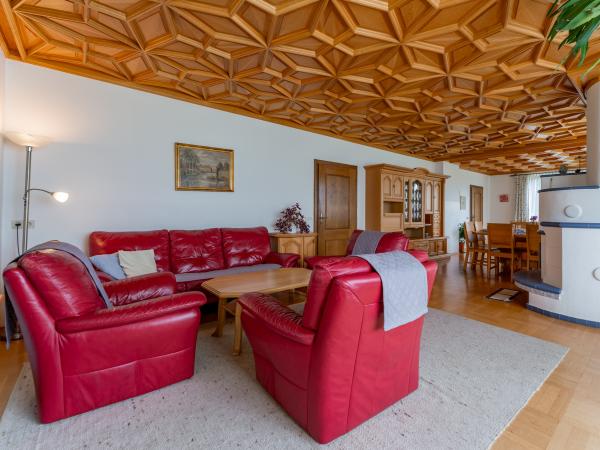 Villa photo 3