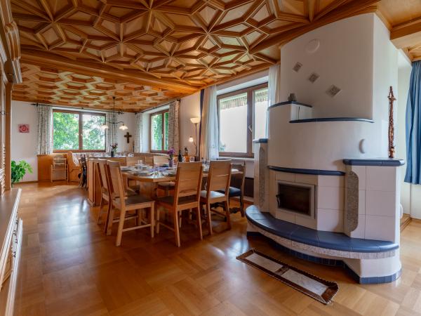 Villa photo 2