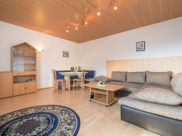 Villa photo 2