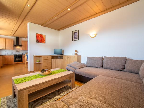 Villa photo 2