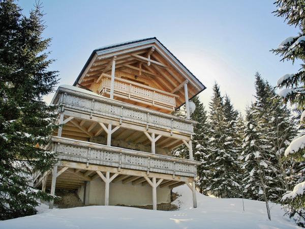 Villa photo 2