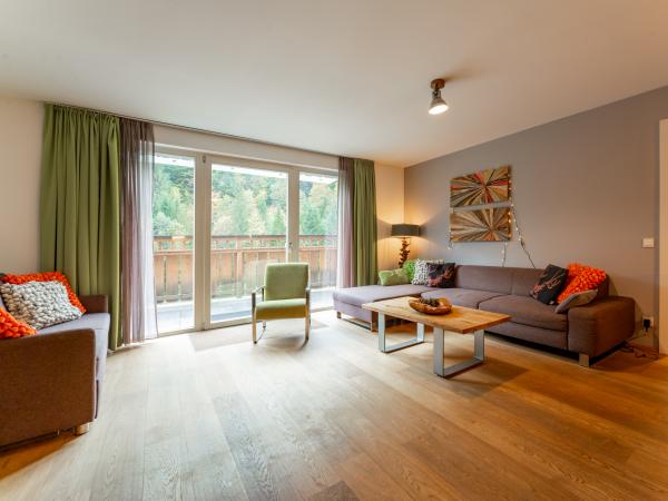 Villa photo 3