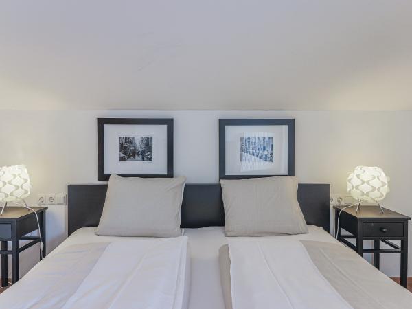 Villa photo 2