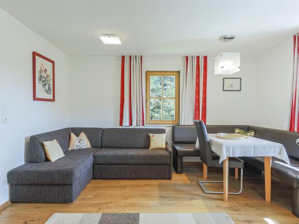 Villa photo 2