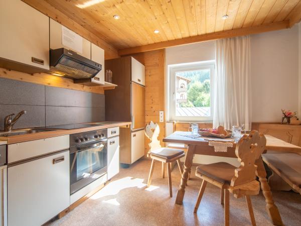 Villa photo 3