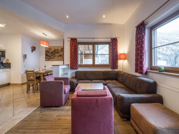 Villa photo 2