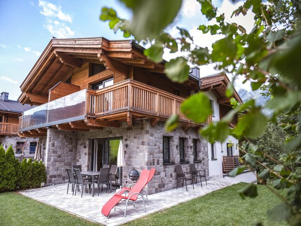 Villa photo 2