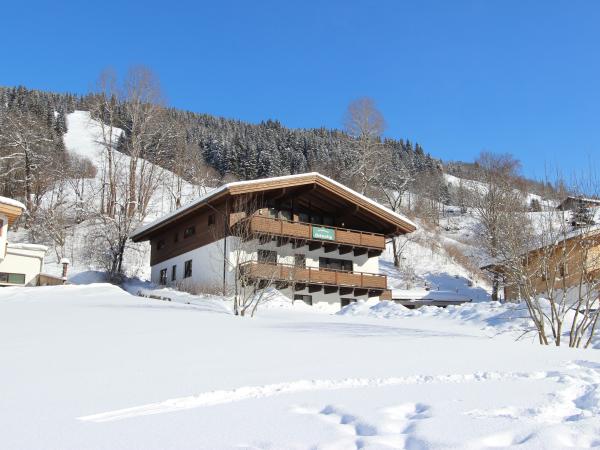 Villa photo 2