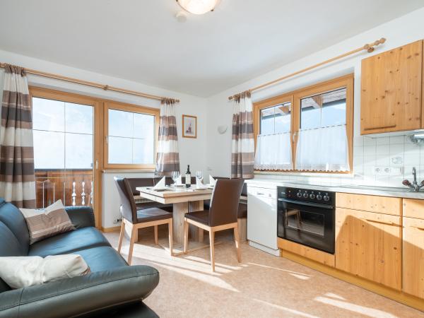 Villa photo 2