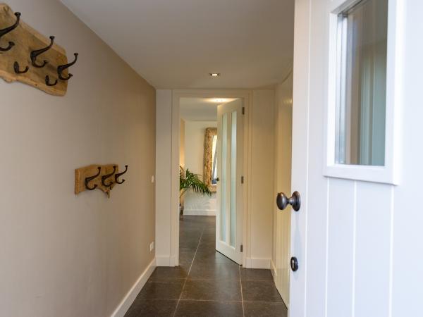 Villa photo 4