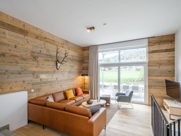 Villa photo 3
