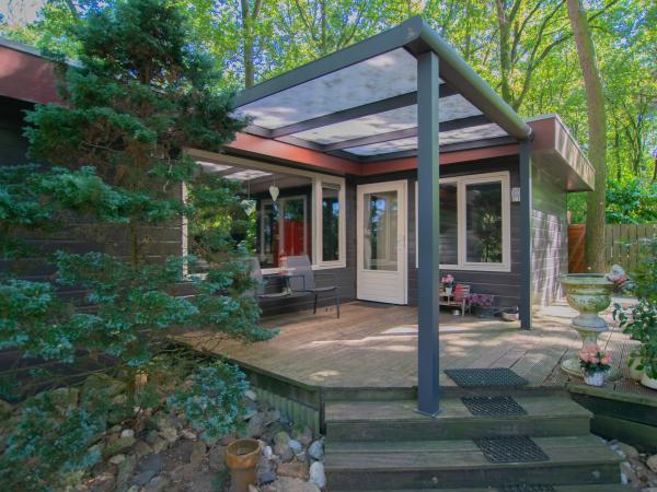 Villa photo 2