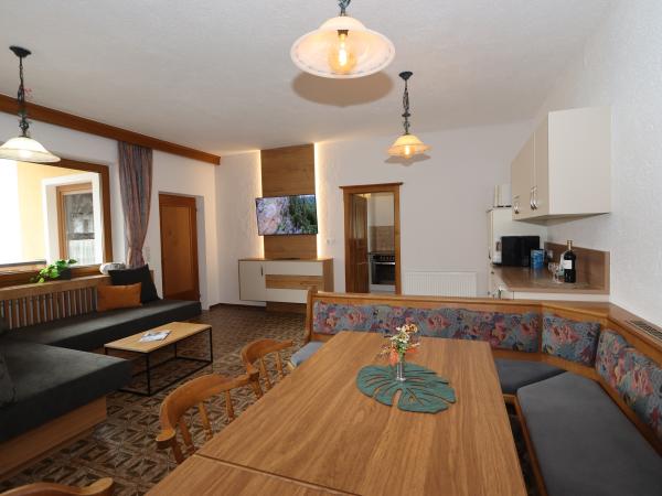 Villa photo 2