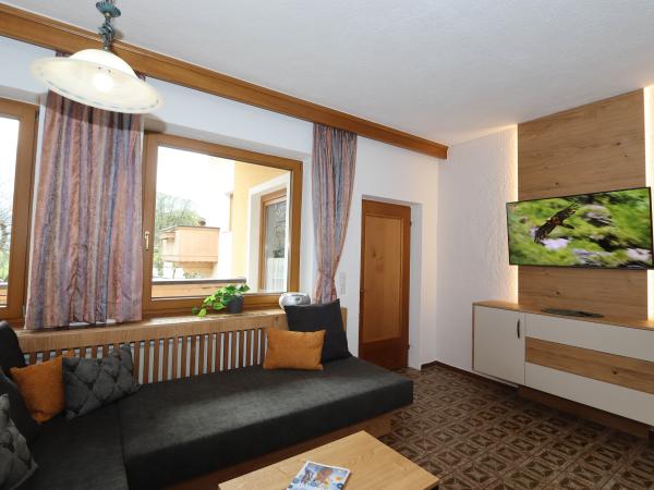 Villa photo 3