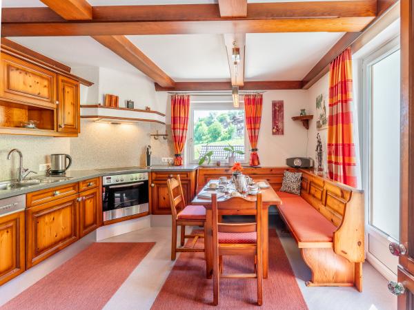 Villa photo 2