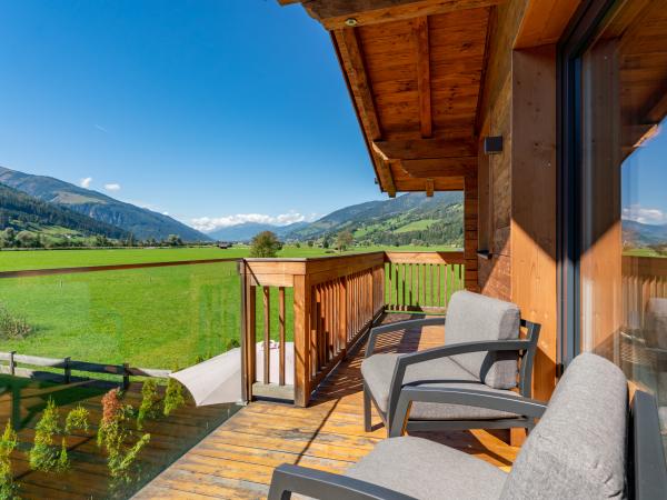 Villa photo 2