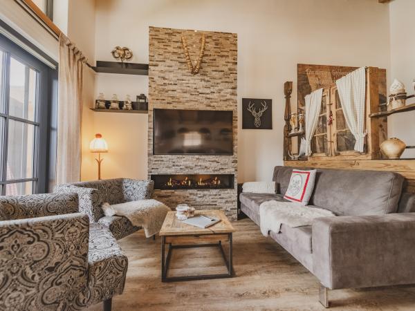Villa photo 3