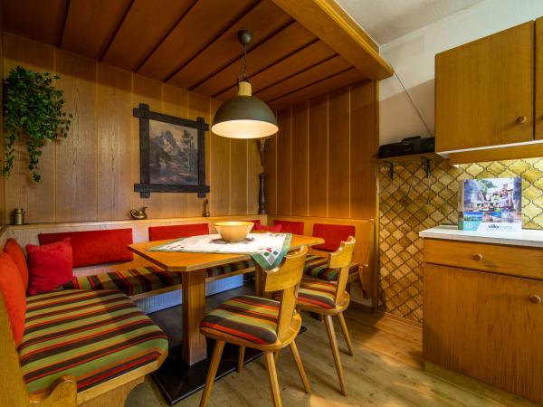 Villa photo 3